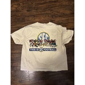 Comfort Colors Women’s Cropped Cream SEC Football Mascots Graphic Tee Sz:M